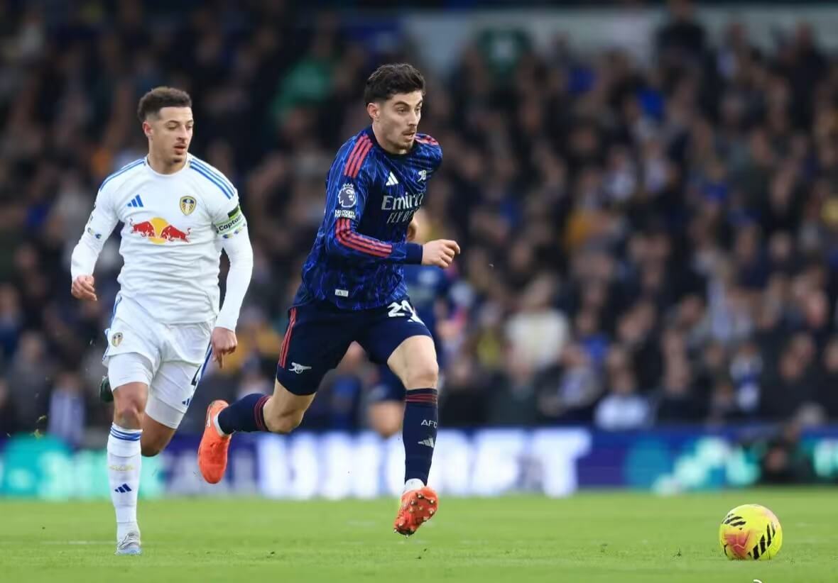 Rød og hvit vs. mørkeblå: En draktkamp i ligacup-oppgjøret